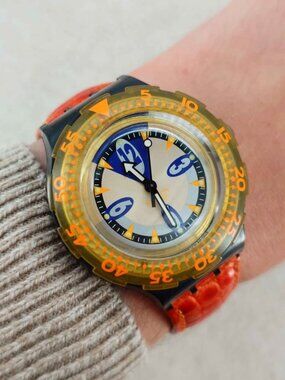 Swatch Men’s Watch Scuba Starflash SDM103 Vintage Diver 200M 38mm New Battery